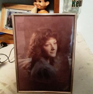 Meet your Posher, Eve